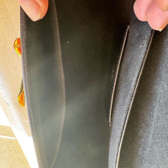 Louis Vuitton Limited edition Twist monogram Geometric Shoulder-cross body Bag. - Picture 14 of 16